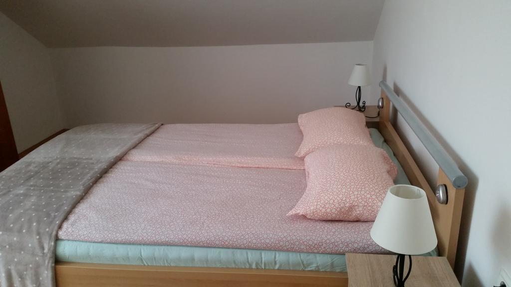 Apartment Beks Postojna Eksteriør billede