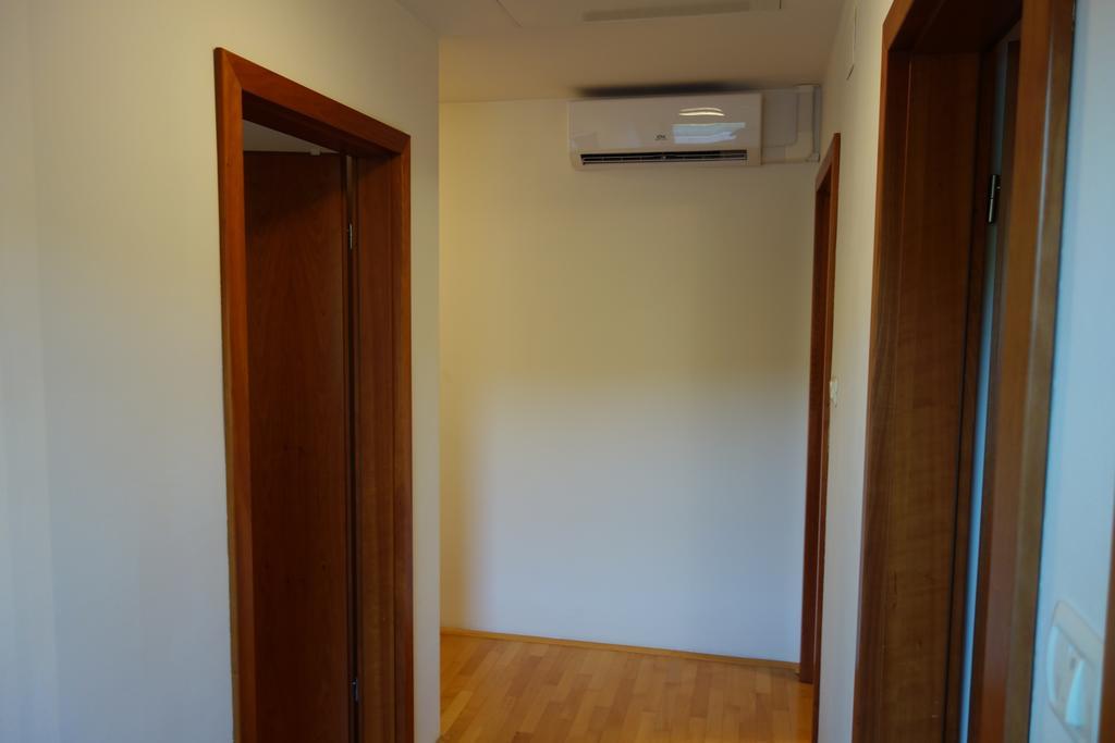 Apartment Beks Postojna Eksteriør billede