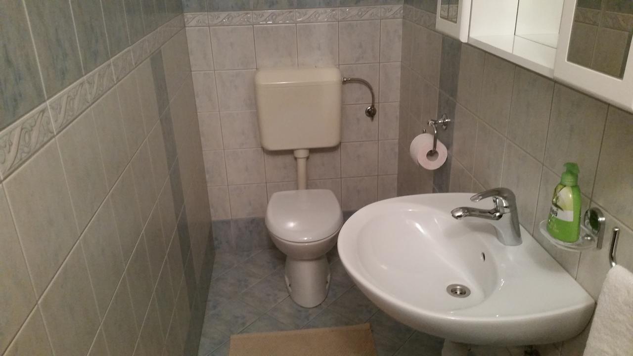 Apartment Beks Postojna Eksteriør billede