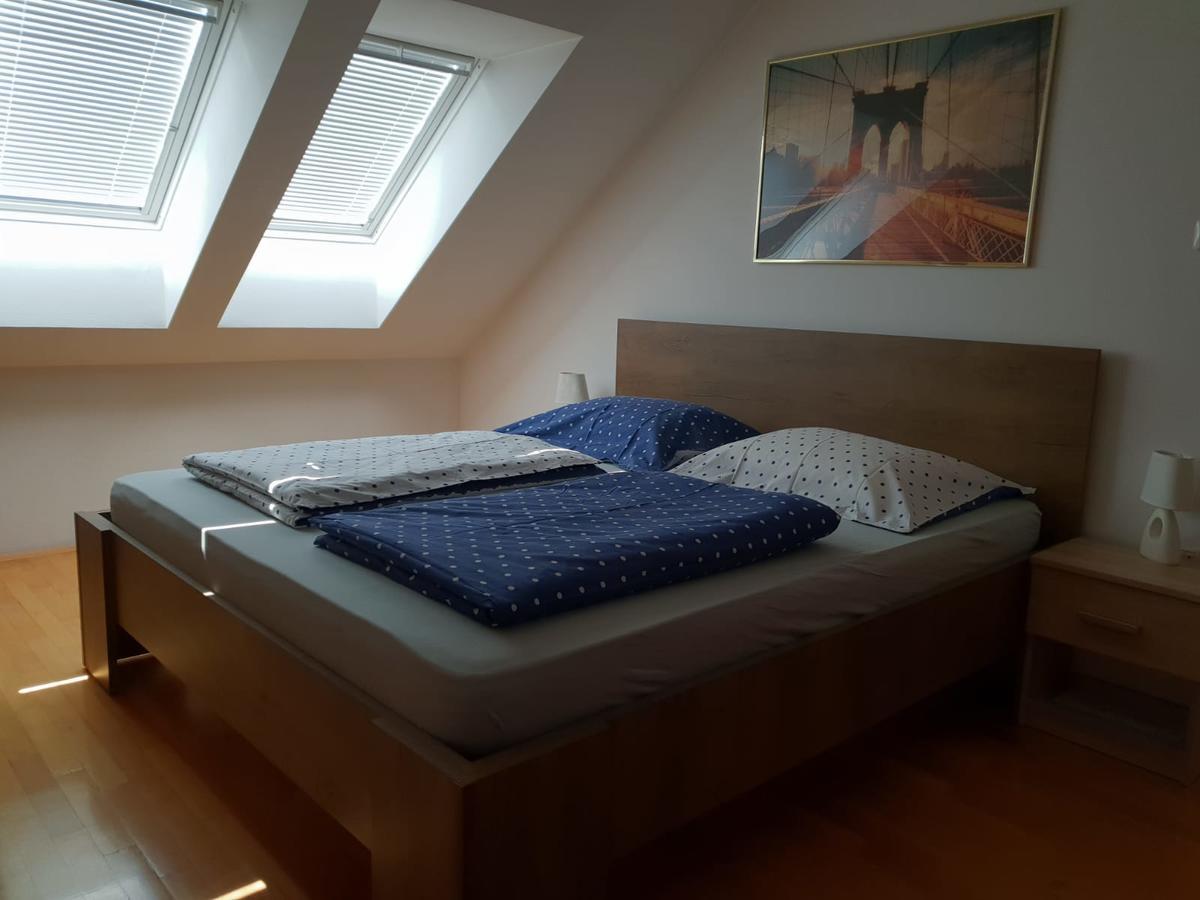 Apartment Beks Postojna Eksteriør billede
