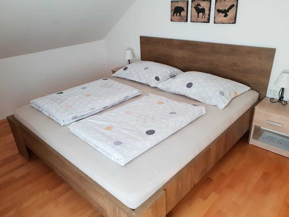 Apartment Beks Postojna Eksteriør billede