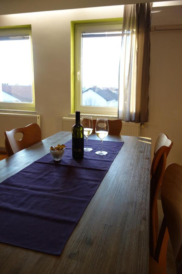 Apartment Beks Postojna Eksteriør billede
